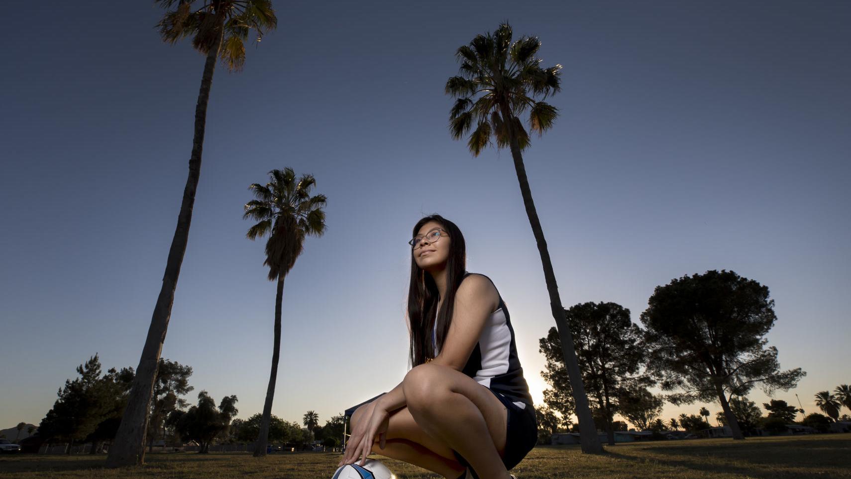 Spring Stars: Flowing Wells' Kaitlyn Rendon stays sharp as she awaits her next shot